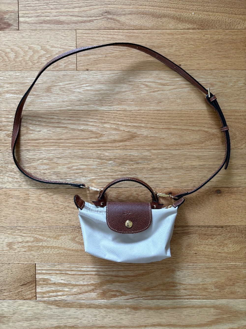 Authentic Longchamp Le Pilage Original Pouch with handle NWOT